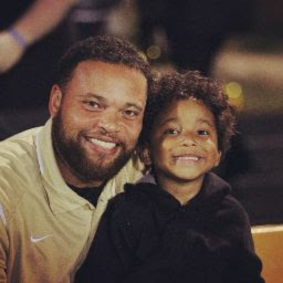 Meet your Posher, Alex - Picture 1 of 1